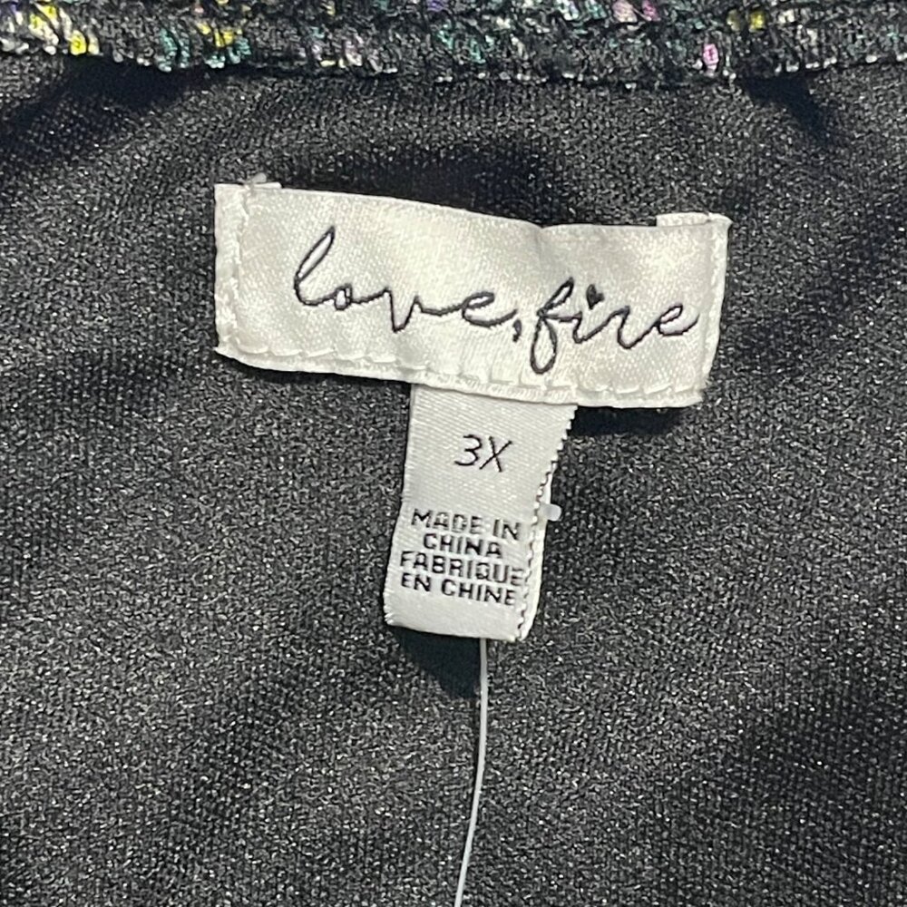 Love Fire Womens Floral Crop Top Blouse Black Floral, Size 3X, New - Picture 8 of 8